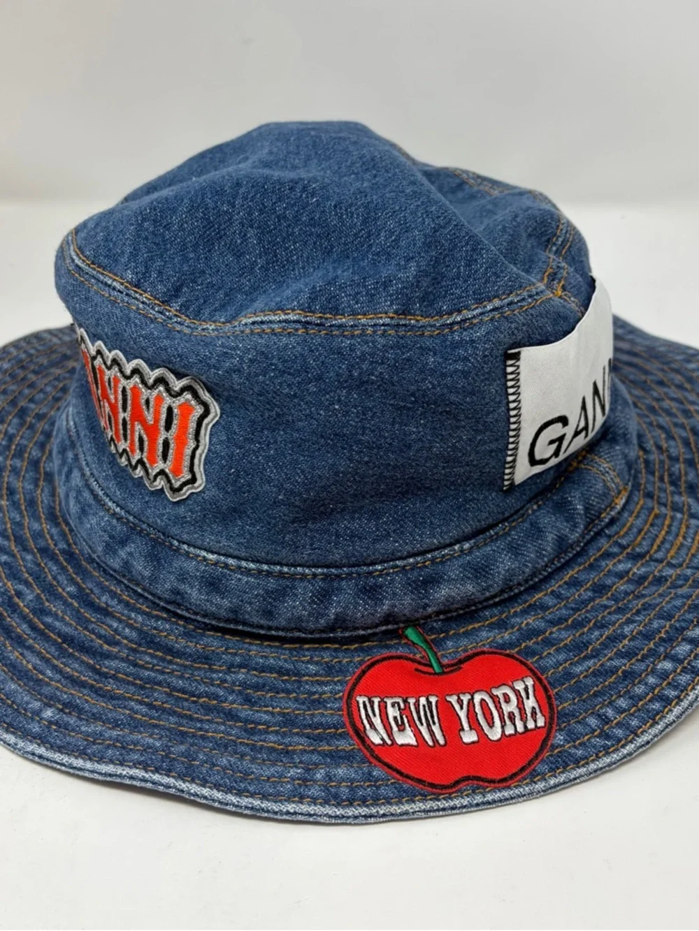 GANNI Denim‎ Bucket Hat Patch Logo New York Apple Blue